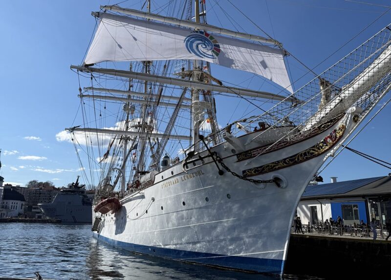tall ship Statsraad Lehmkuhl