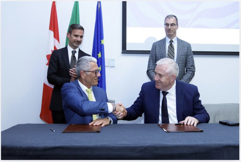 Andrea Ruffini Head of Marketing & Sales of WASS Submarine Systems signs Mou with Magellan